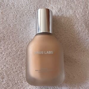 Haus Labs By Lady Gaga Foundation - shade light warm 130